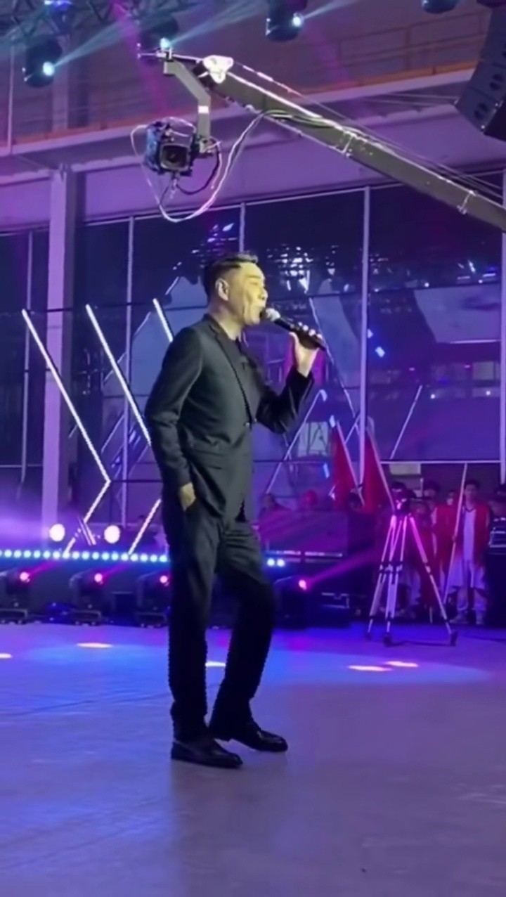 屠洪刚 #霸王 五花马,青锋剑#江山无限