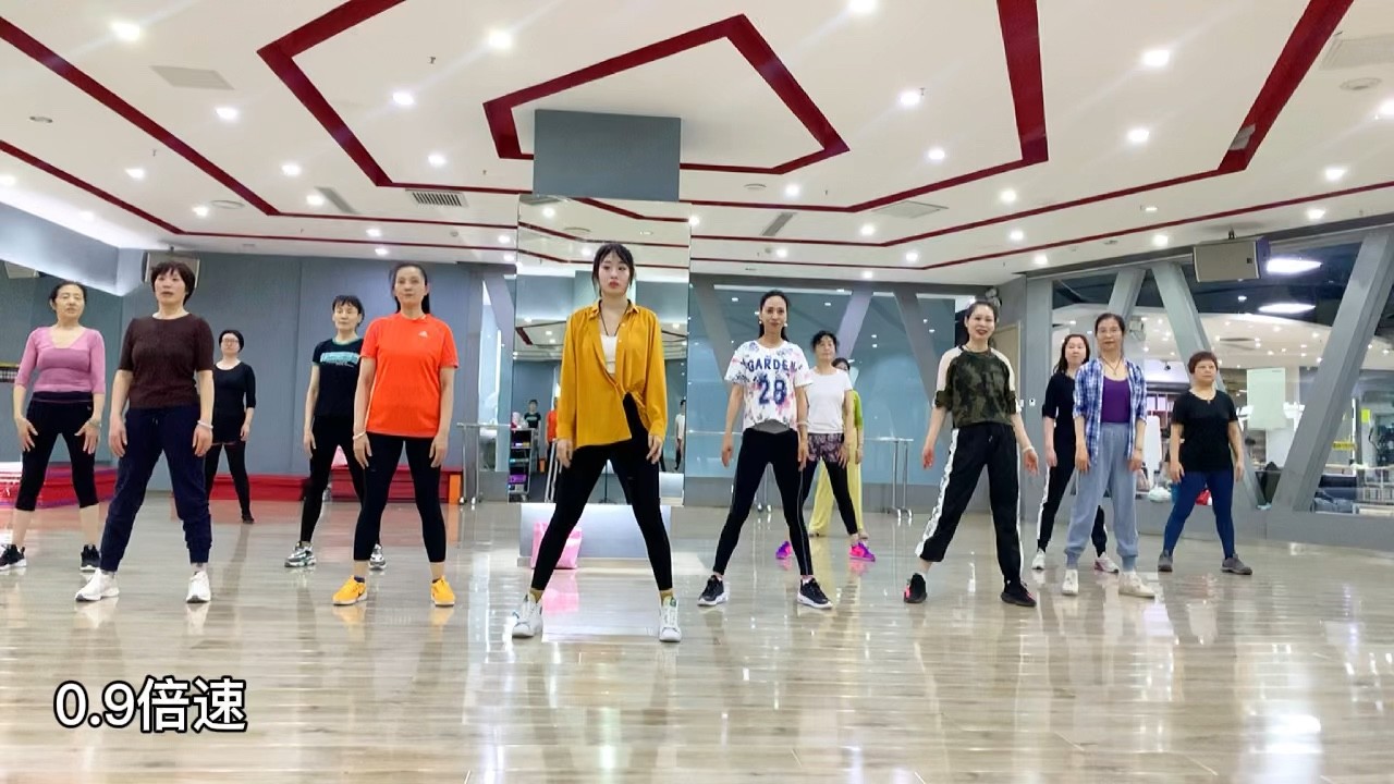  - 文艺复兴！小姐姐带大妈们一起爵士舞《samsara》