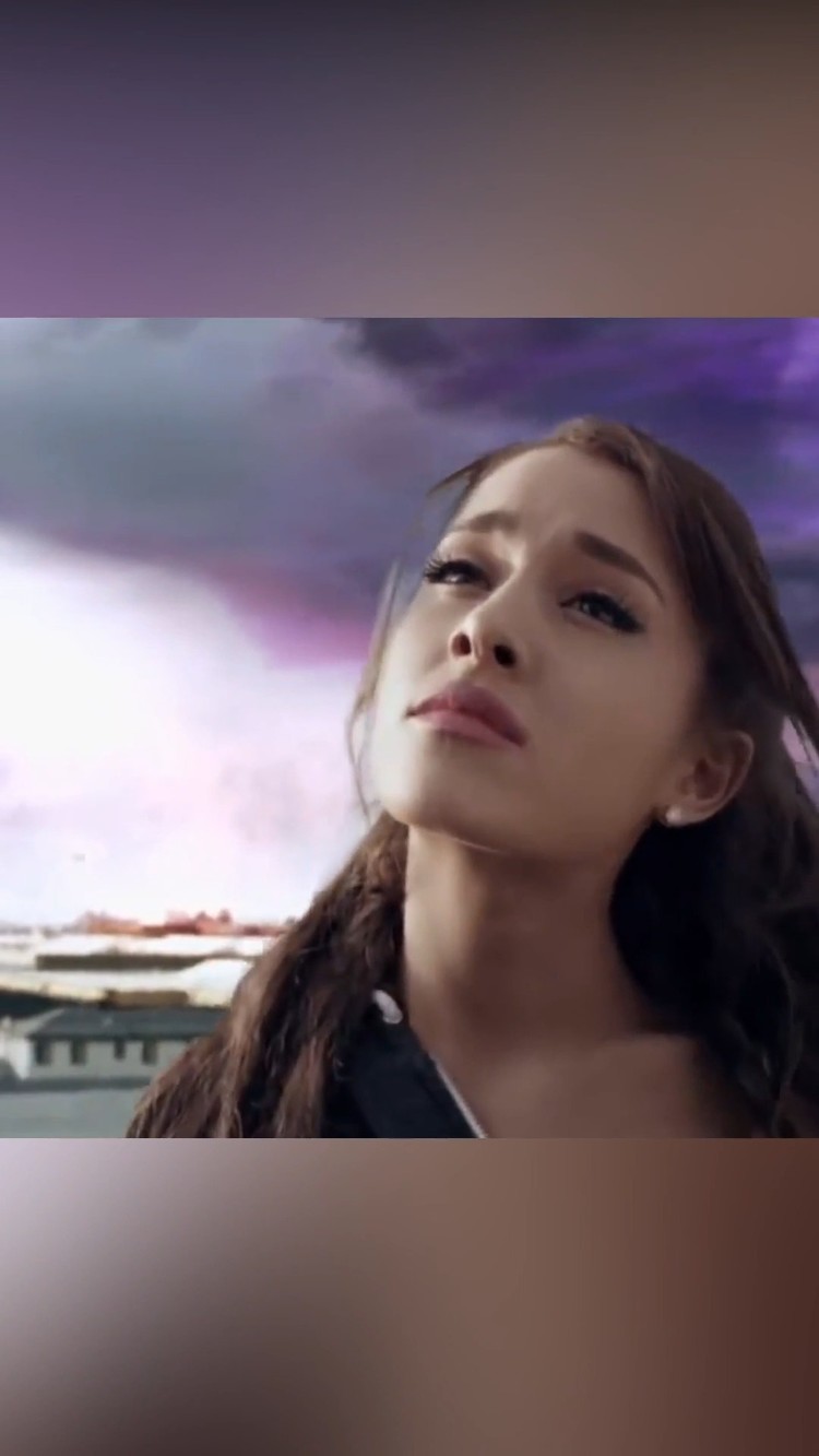 ariana grande/justin bieber-《stuck with u》