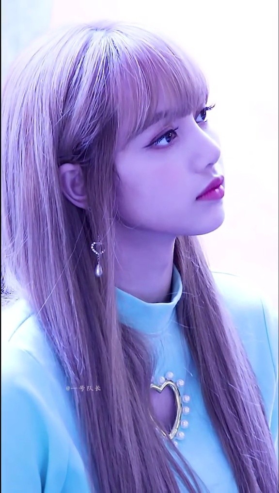 高清 又是被lisa笑容治愈的一天#lisa#壁纸#寂寞沙洲冷#q音宝藏