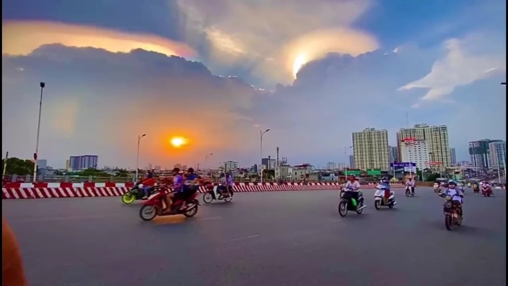  - 会陷入温柔暮色里 会陷入你