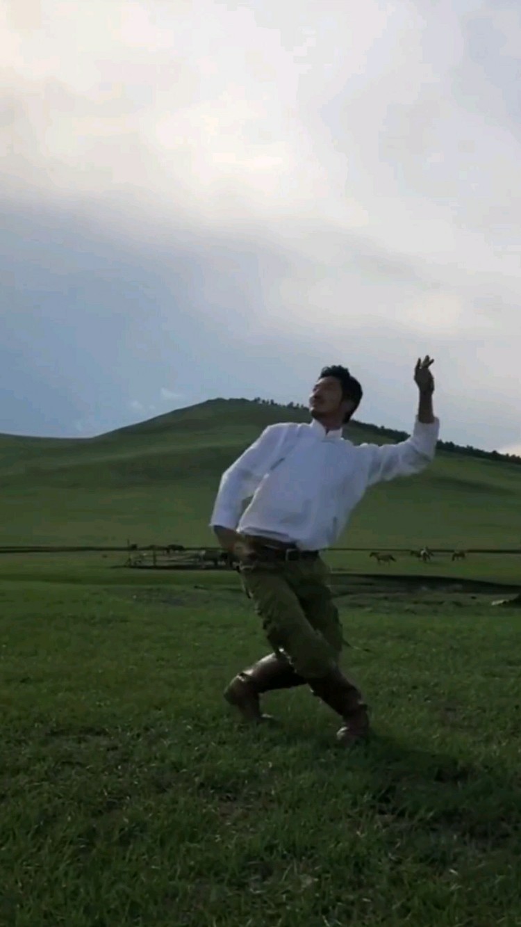 - Ơ sᴀᴏ ʙé ᴋʜôɴɢ ʟᴀᴋ