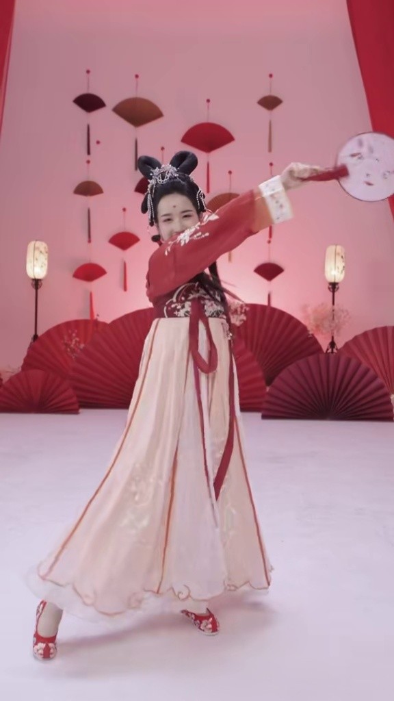 唐宫少女 @sing-钟颖 #sing女团