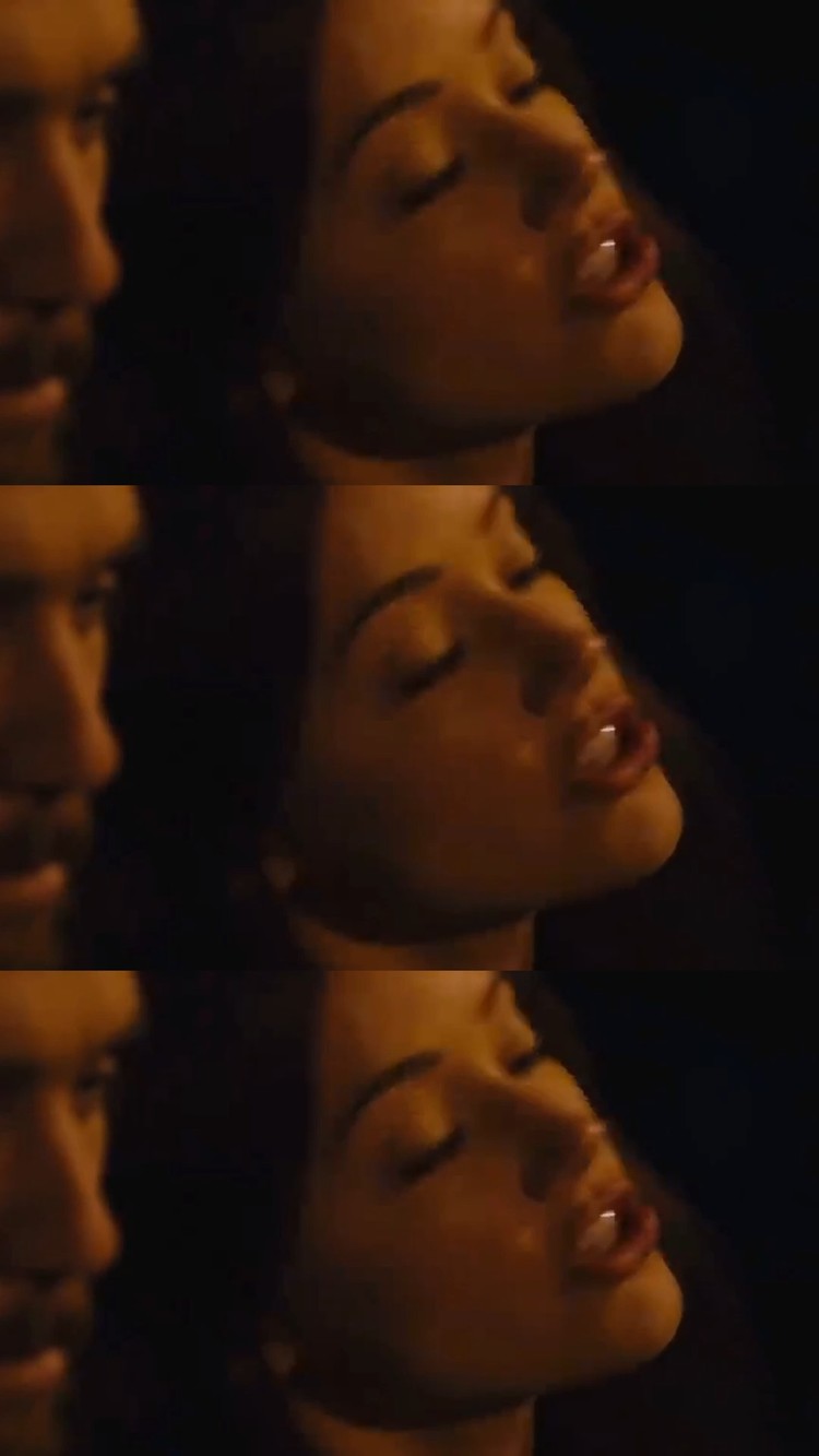 - 炫迈妹子-我带你走过春夏秋冬不想太普通