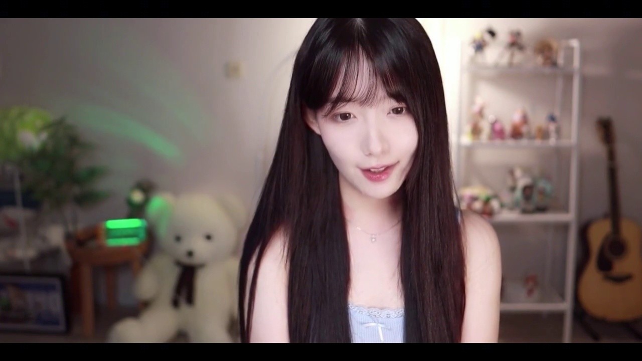 这算间接性露脸吗哈哈