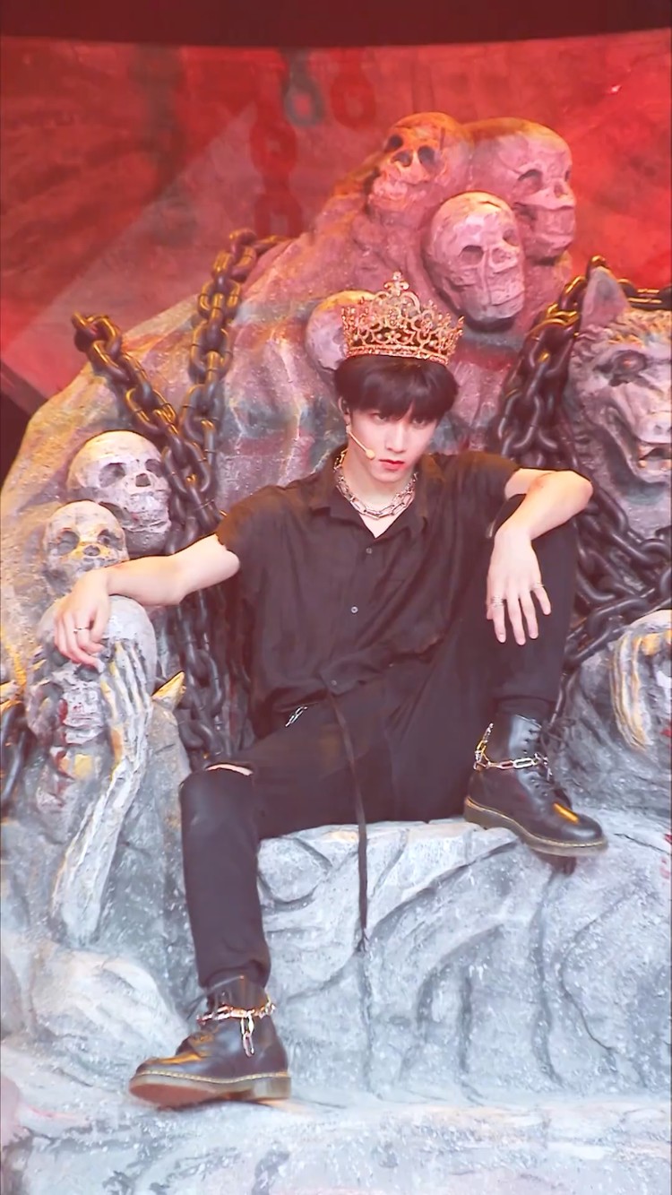 刘耀文《狼与美女》直拍