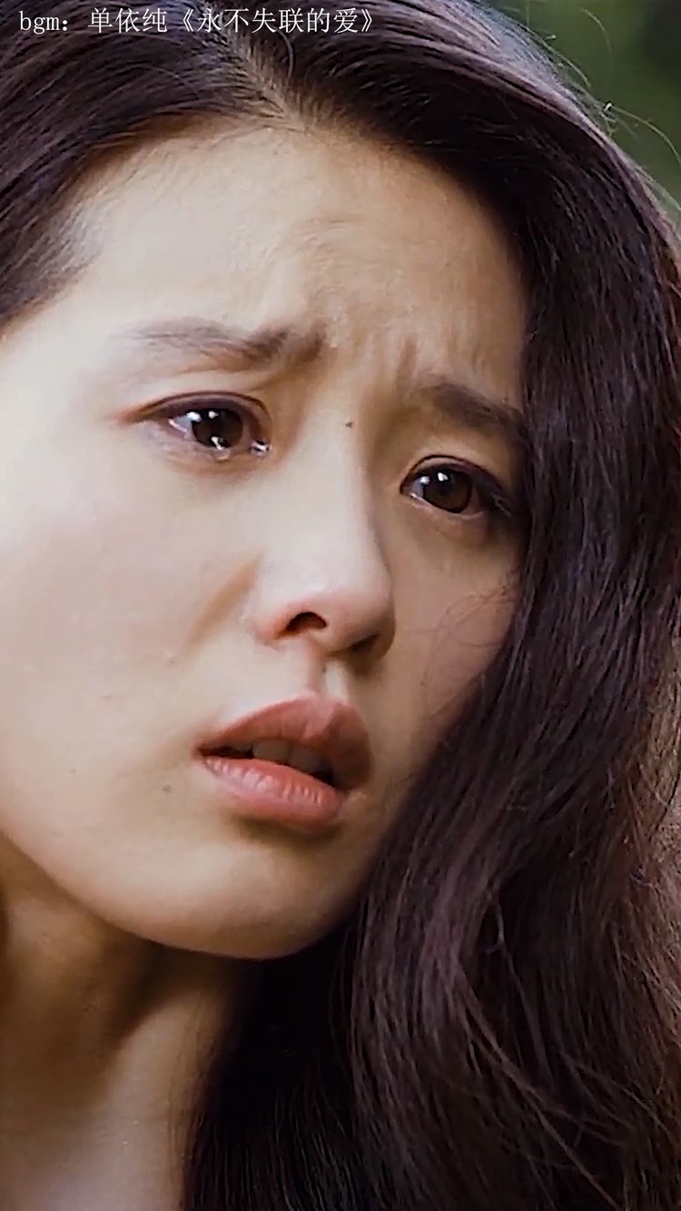 素颜的刘诗诗依旧很美,她的哭戏太有感染力了