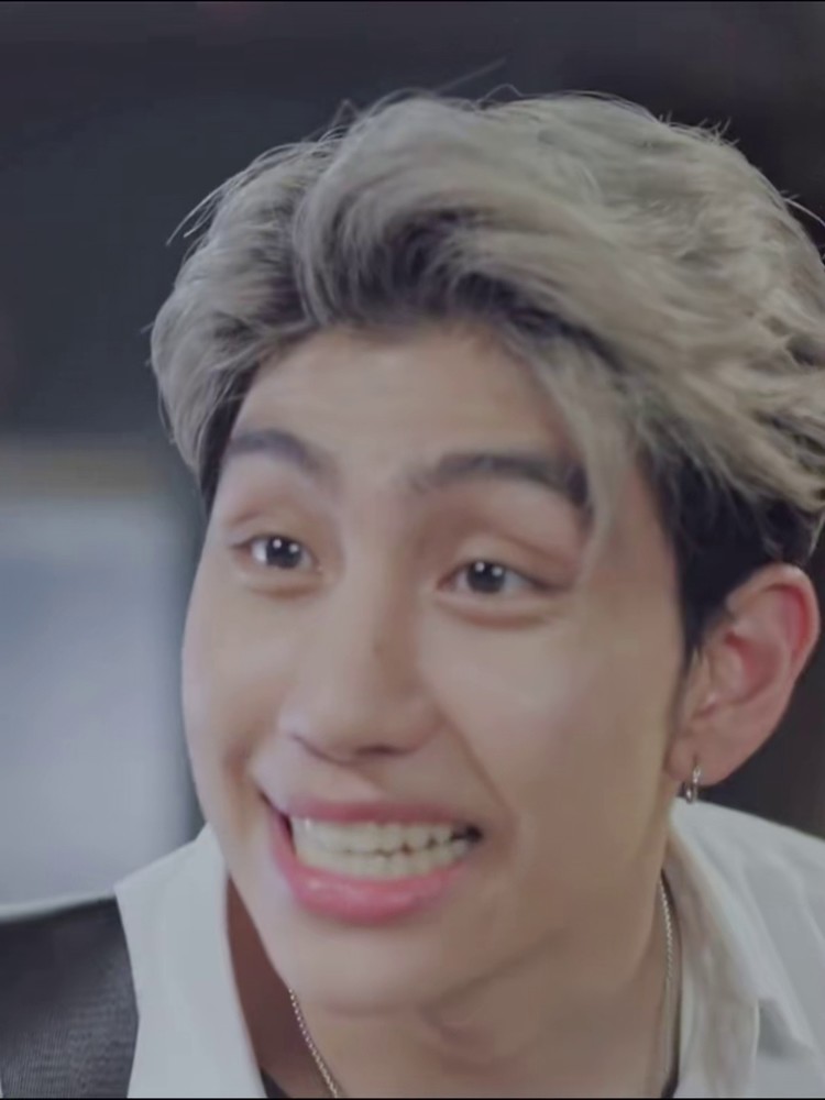 mond好帅啊可惜演一个傻子,全程只有gram没察觉还以为自己暗恋的小黑