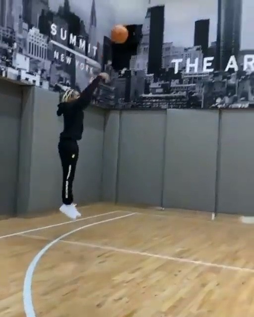  - 有一说一Lil Durk打球确实还不错👌🏿