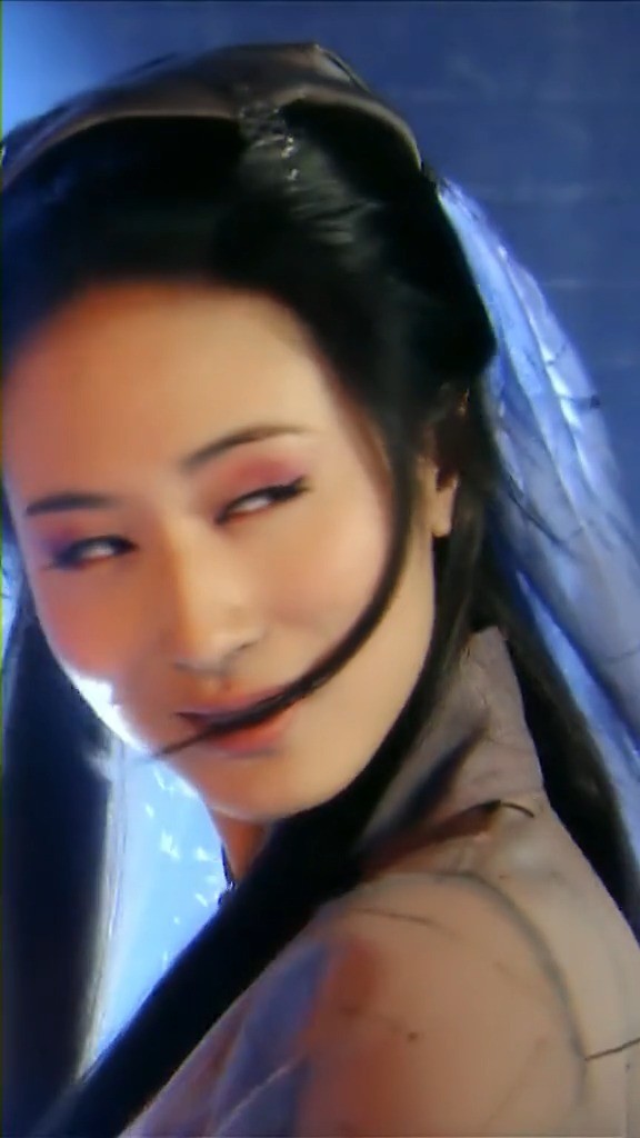  - 道姑袍都能穿的这么妩媚