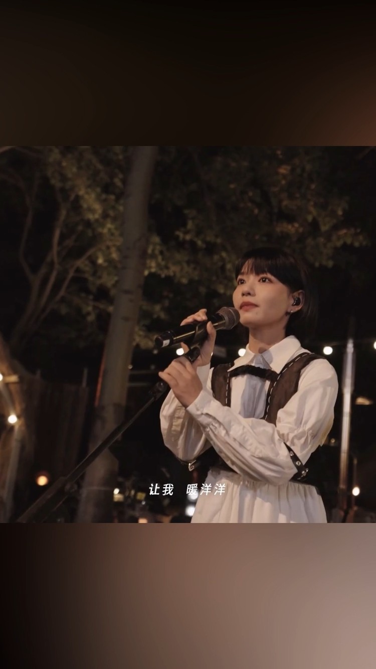 《new boy》( 房东的猫)