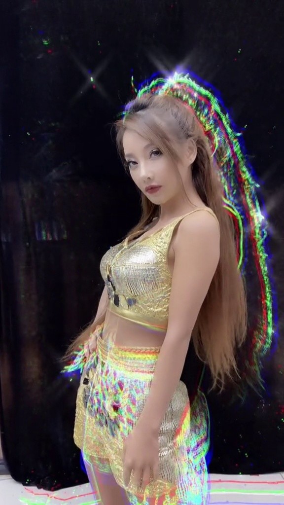 春日星随拍 f妹变a妹,逐渐"黑化?