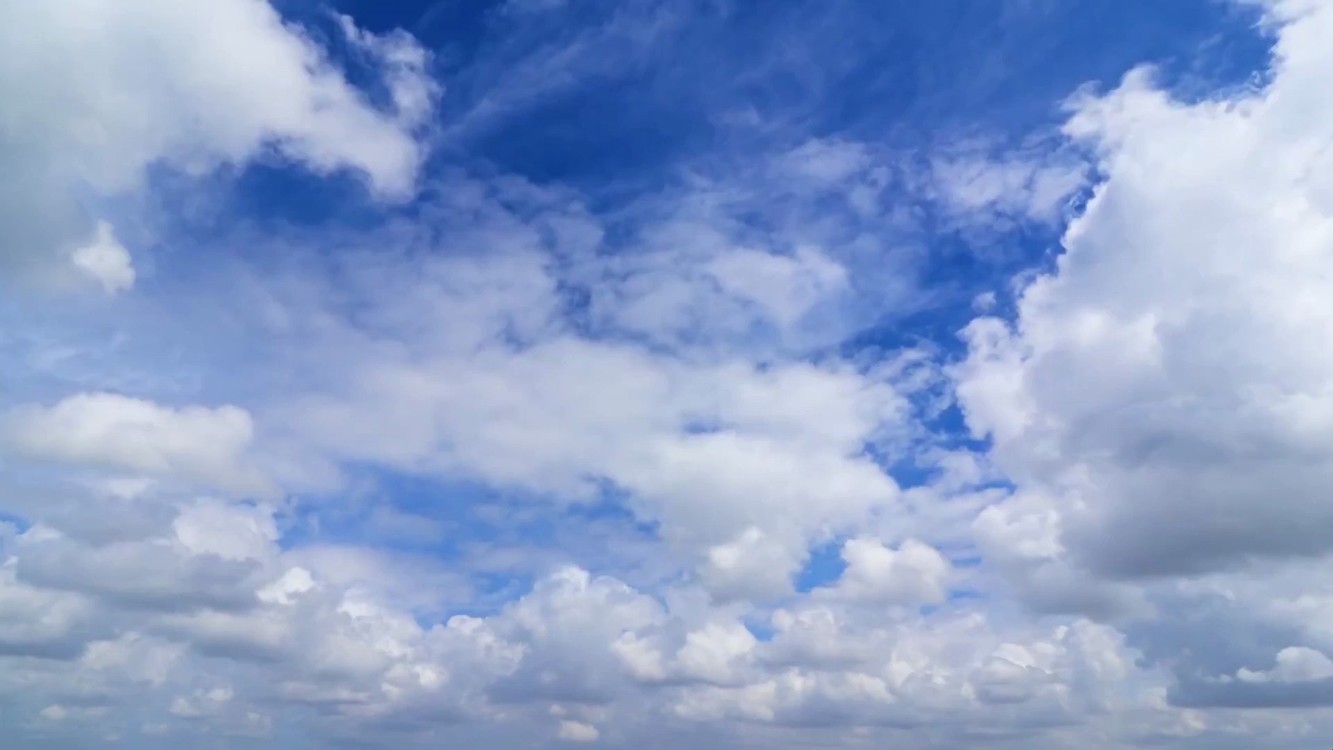 - 生活是一首永远也写不完的诗……