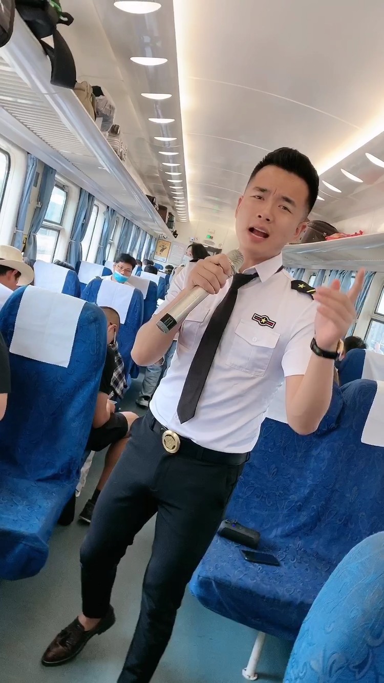 1万2020-08-31感动大妈上传者:徐州小贺7382020-08-31给美女整