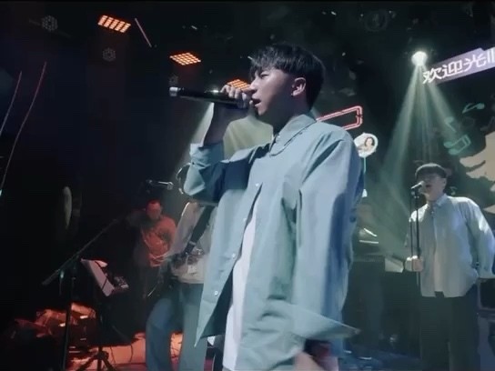  - 陈其楠《感官先生》