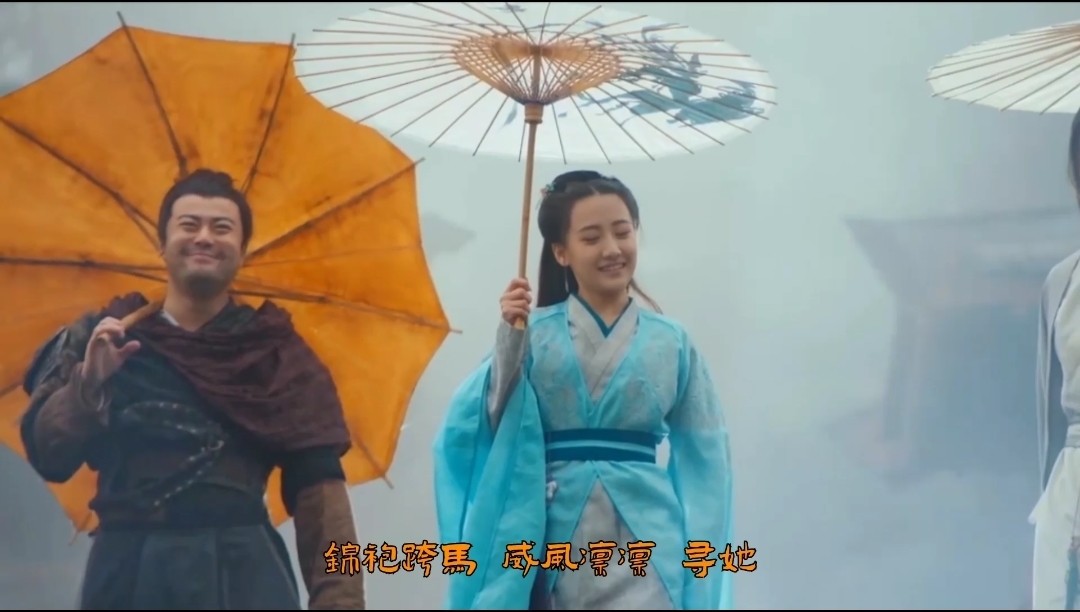  - 海伦《游京(新版)》我走在长街中，听戏子唱京城