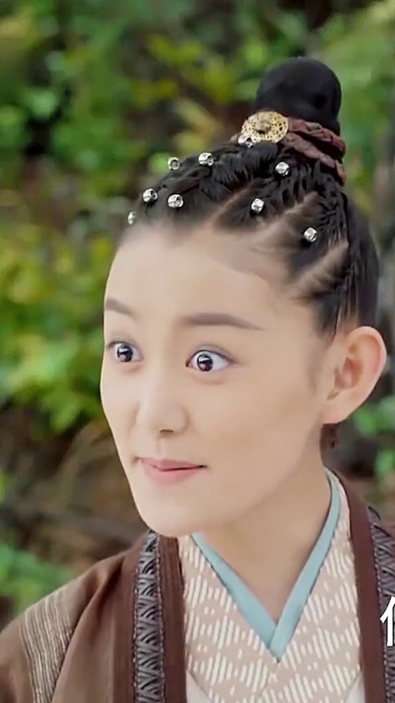 哪吒心系绫儿姑娘,小龙女吃醋 #蒋依依  #吴佳怡  #藕龙cp