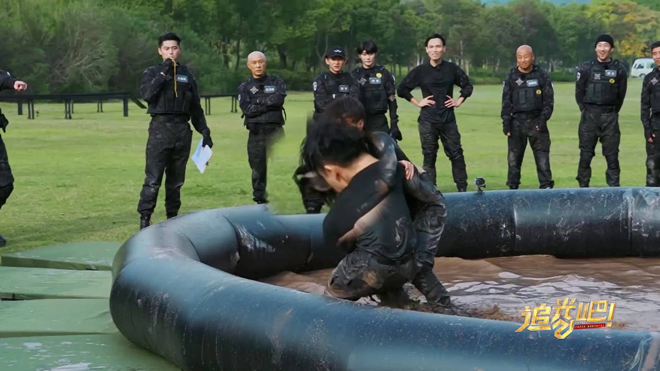  - 杨和苏秦奋摔跤有点费假发片