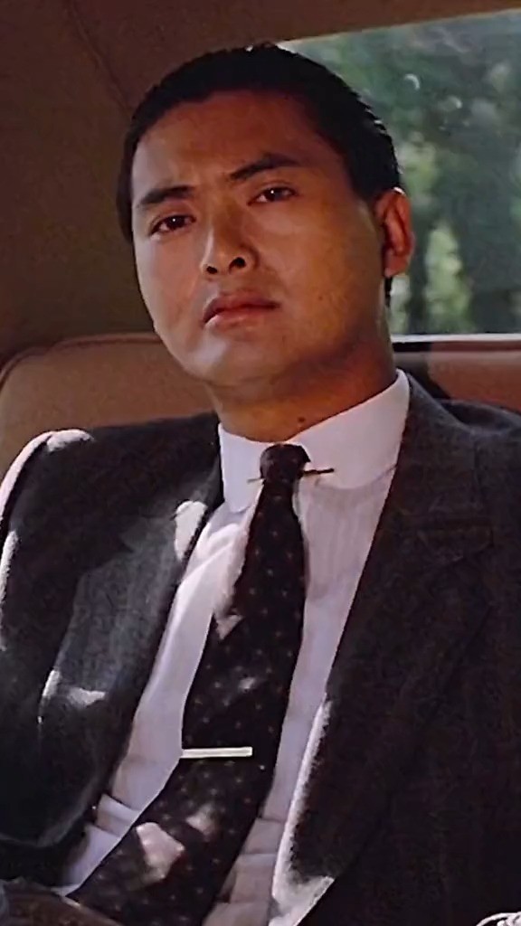 出场自带配乐的男人