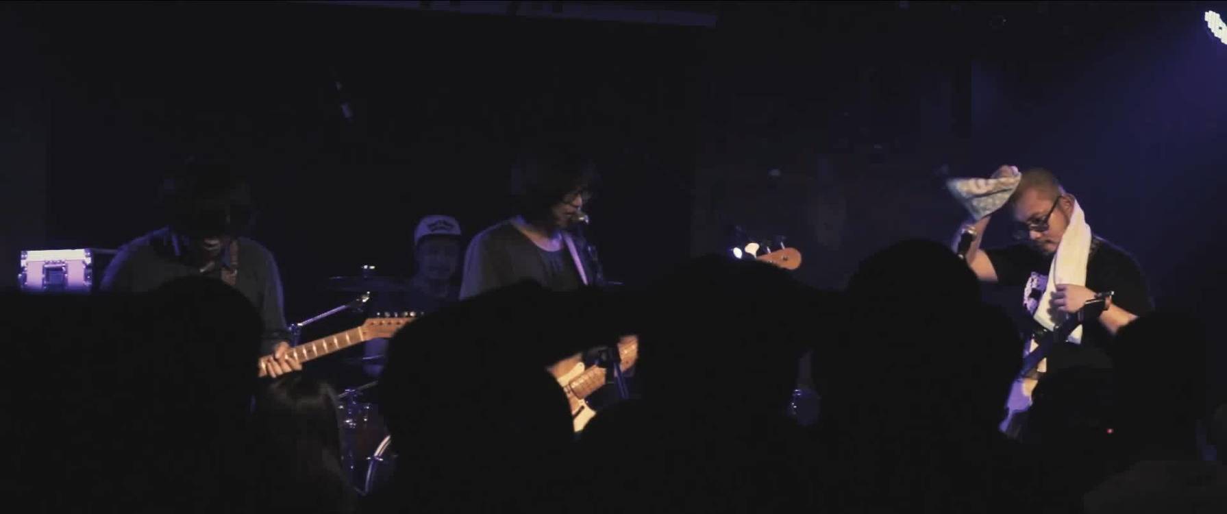 - Chinese Football 400米