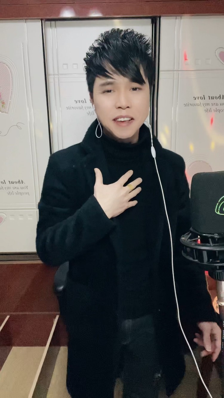  - 某人我想你了，你在远方还好吗？