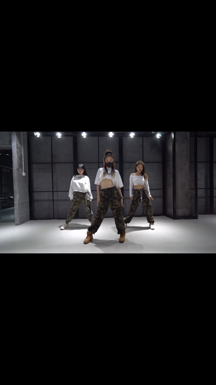 - elefante爵士舞版