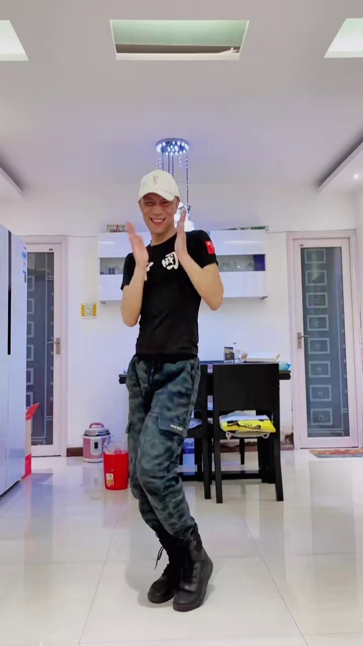 妖娆哥有氧健身 #这才是猛男该跳的舞蹈