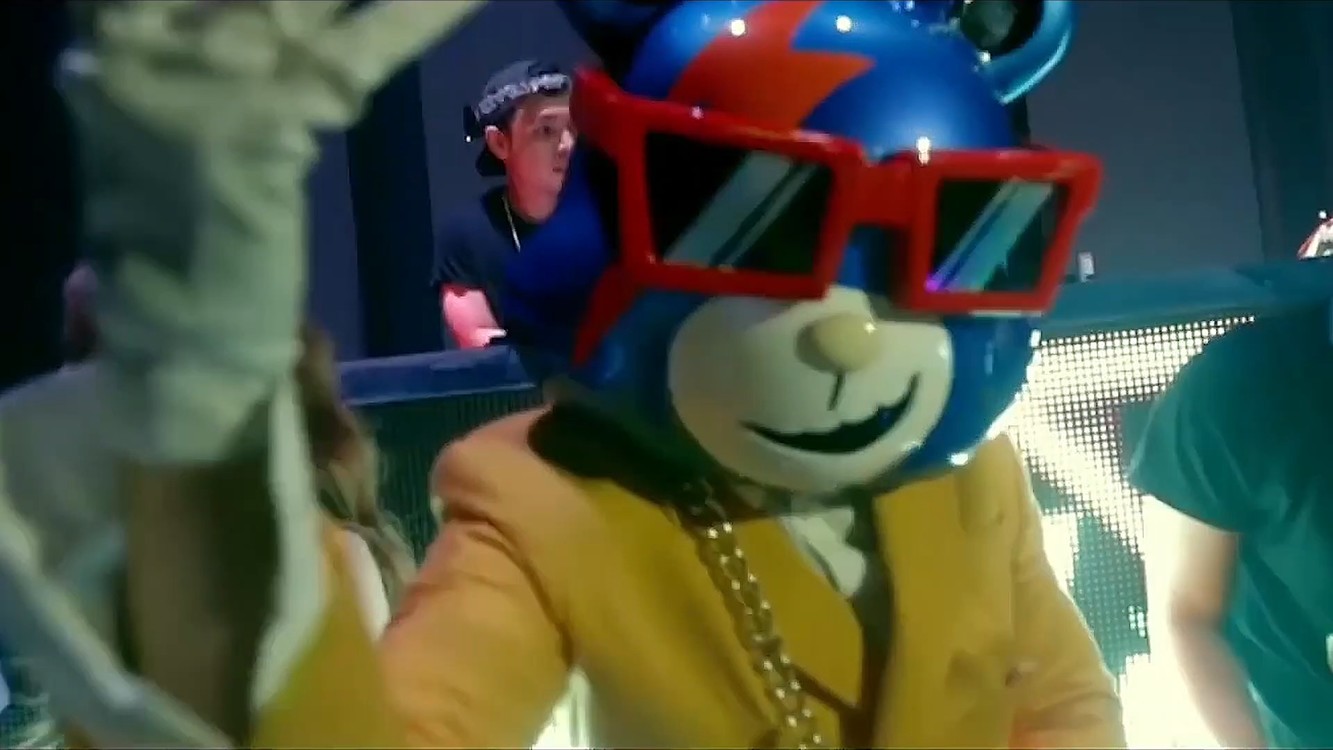  - 大哲-闯码头 (DJ杨小林2021Rmix版)