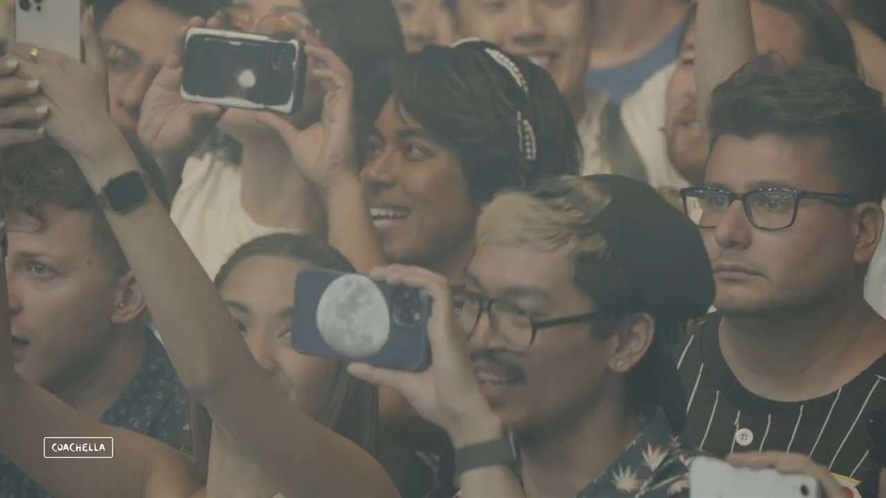  - 彭薇薇最新𝗖𝗼𝗮𝗰𝗵𝗲𝗹𝗹𝗮音乐节第二周全场首播