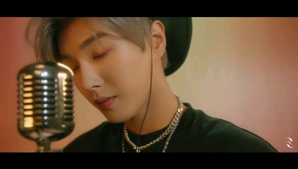  - 李文翰首张个人EP