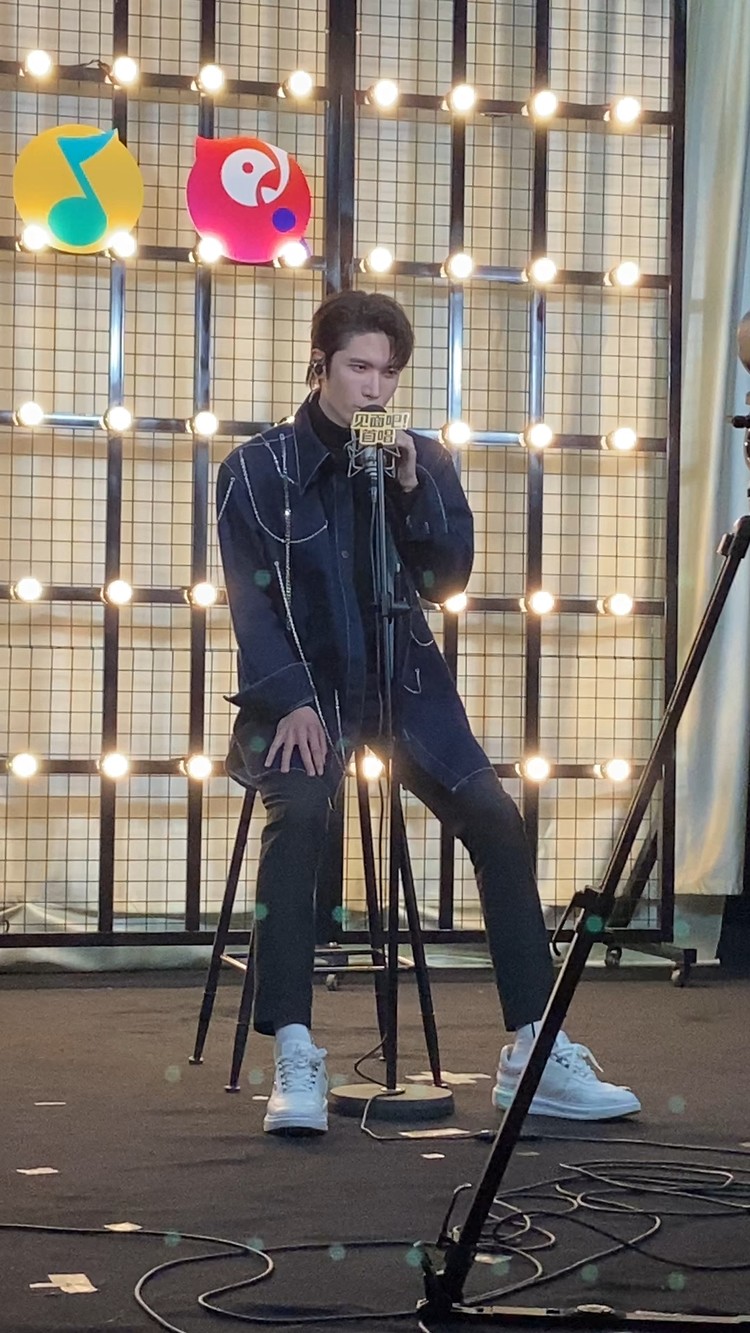  - 刘海宽《重心偏移》