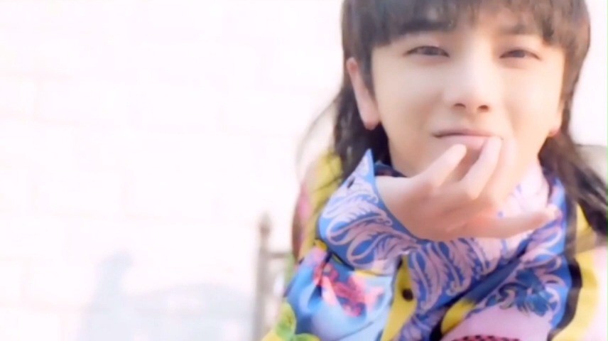 - DJMaksJ-《阳光》华晨宇心动治愈向混剪