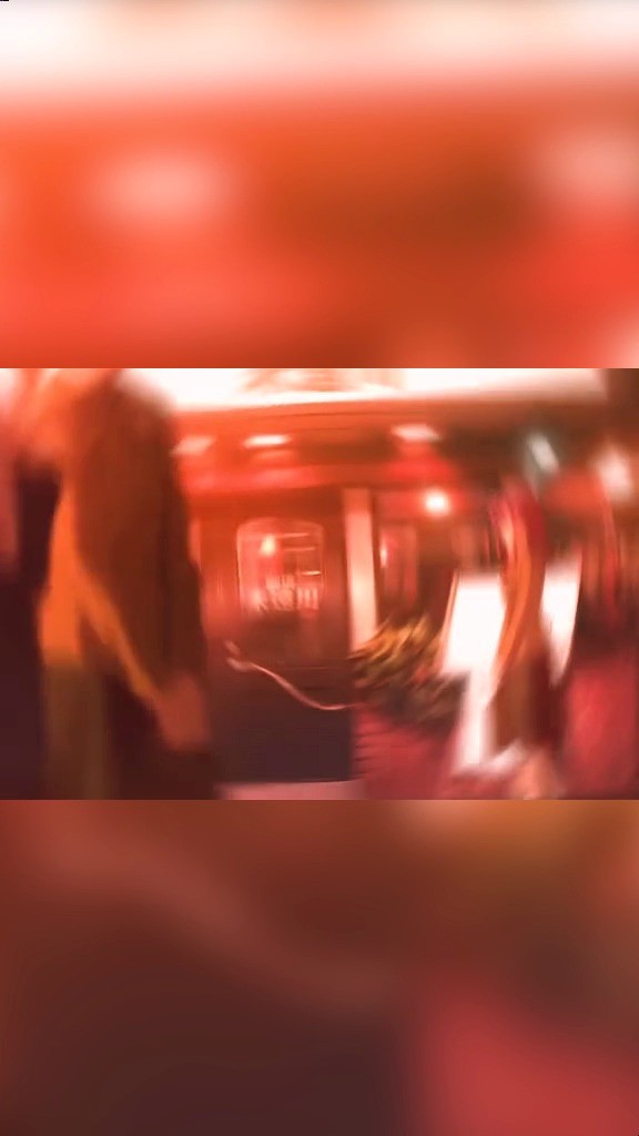  - 书本上满是你的名字，是我青春最大的秘密。