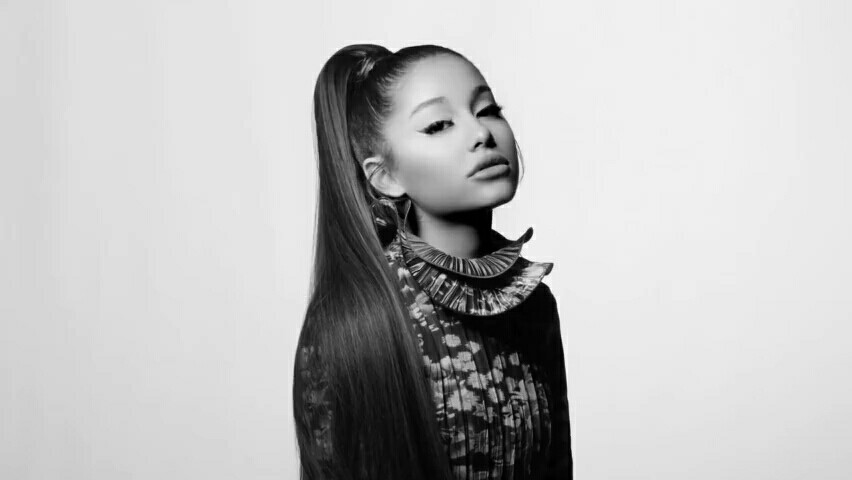 a妹arianagrande在bbc现场表演godisawomana妹美炸现场依然稳如假唱