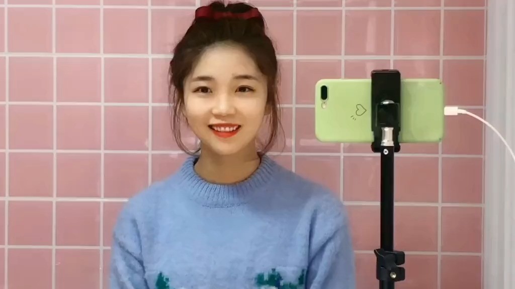 果然说女人翻脸比翻书快