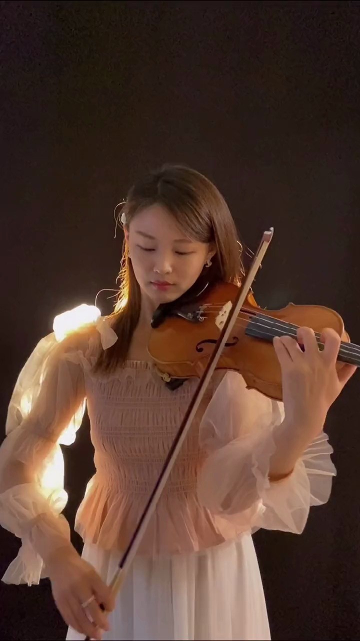 45692022-03-15上传者:张清乐yue小提琴《金色的炉台》 送给那一代人