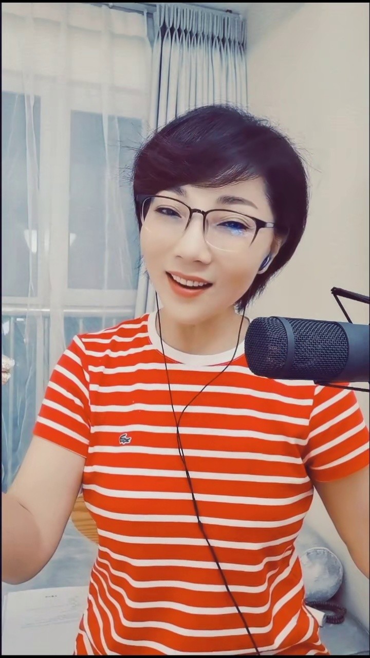 奥云格日乐 被称之为东方小夜曲《草原之夜》