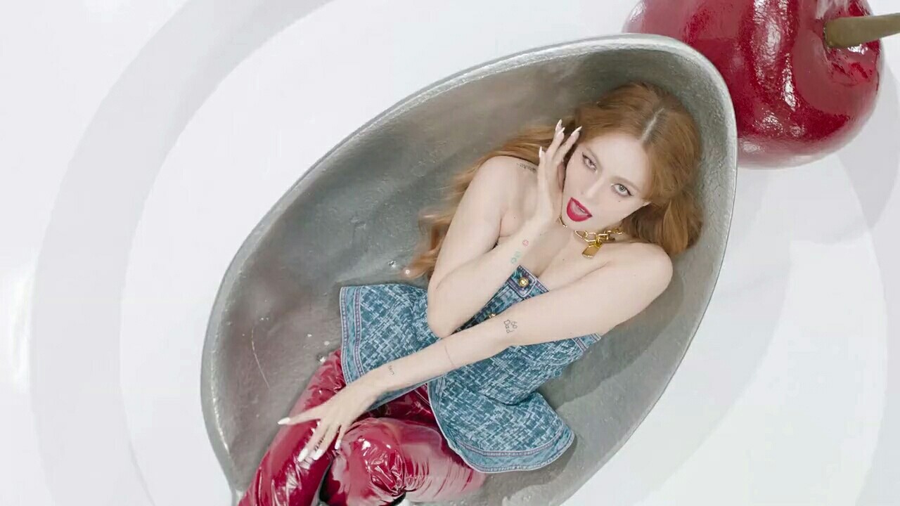 泫雅新曲goodgirl精彩舞台