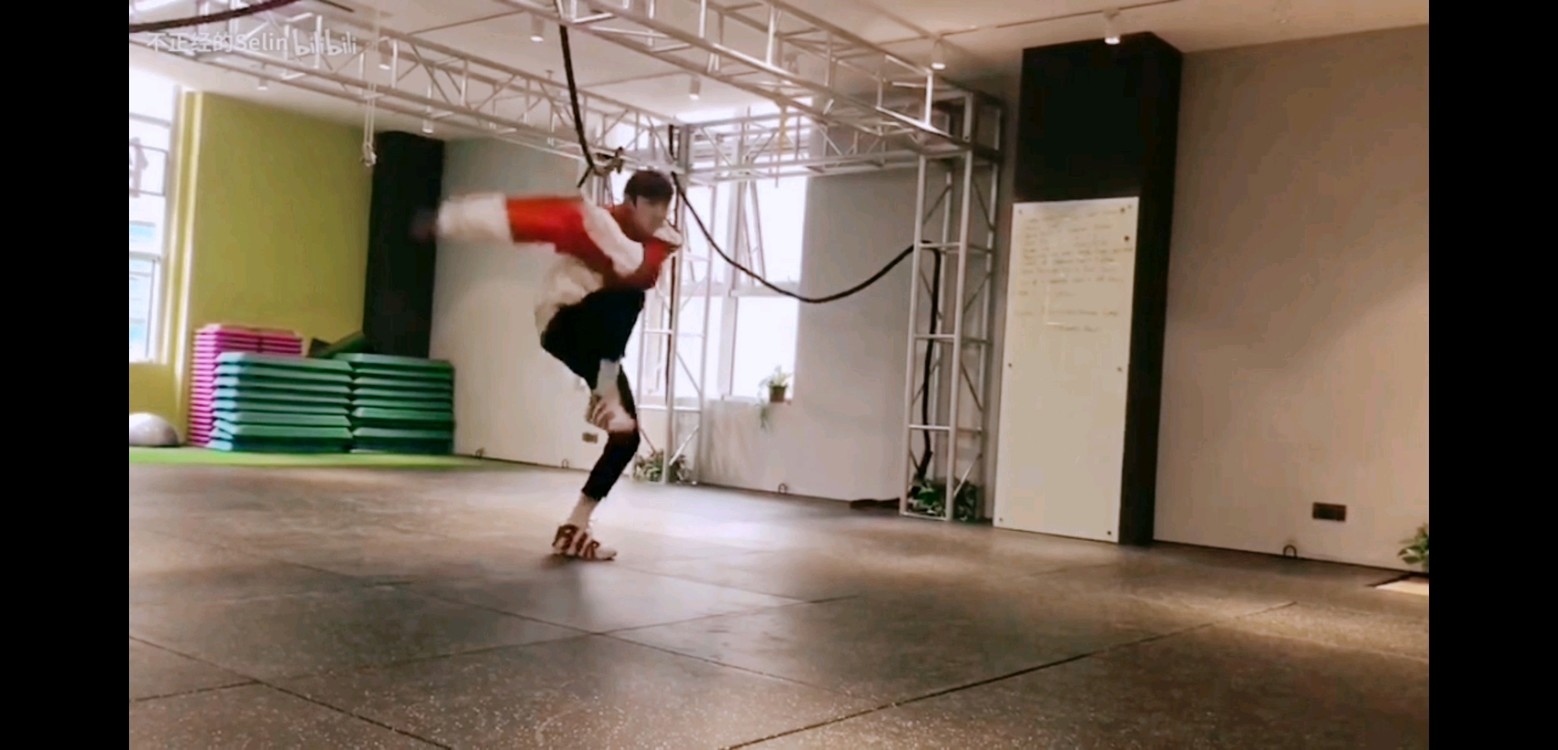 - 刘也《周大侠》