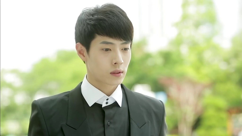 天使女友降临人间,女主漂亮又可爱 #金赛纶  #爱在高中