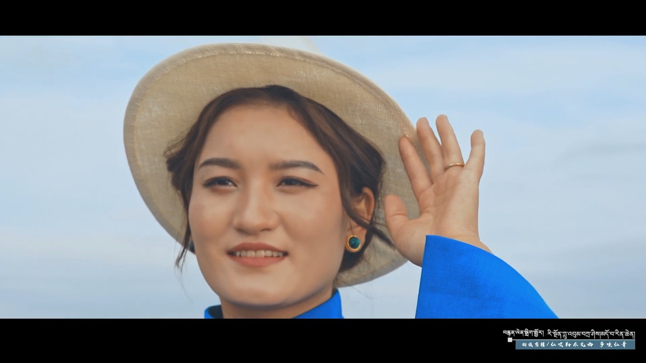 - རོགས་ཆུང་འདྲིས། 青梅竹马