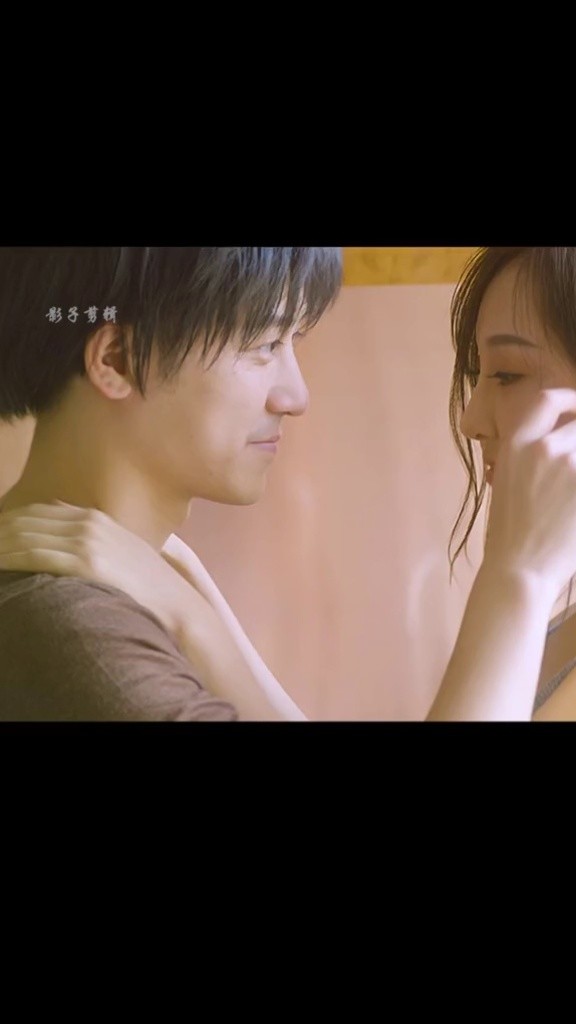 睡前有你,醒来有你,这就是我想要的生活#电影闯入17天 #下集更精彩