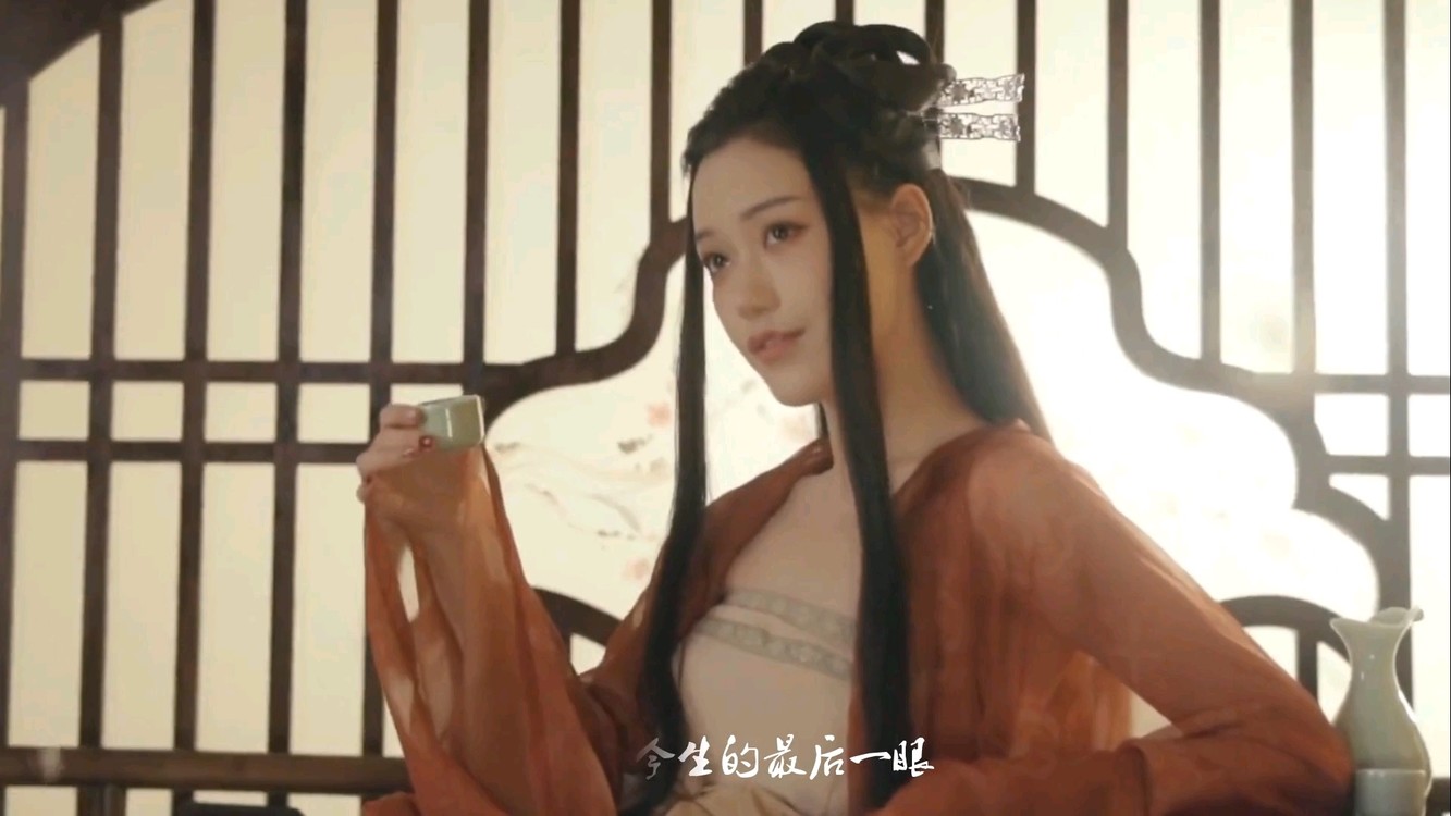 鞠婧祎国剧盛典公主披风focus