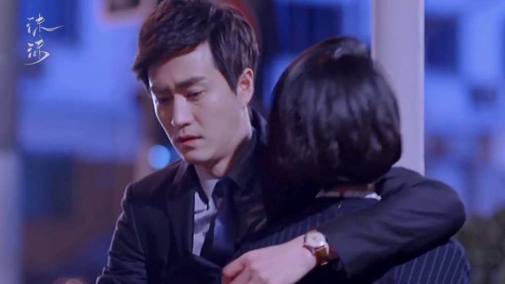 从这两个举动就可以看出,郑微一直爱着的是陈孝正!