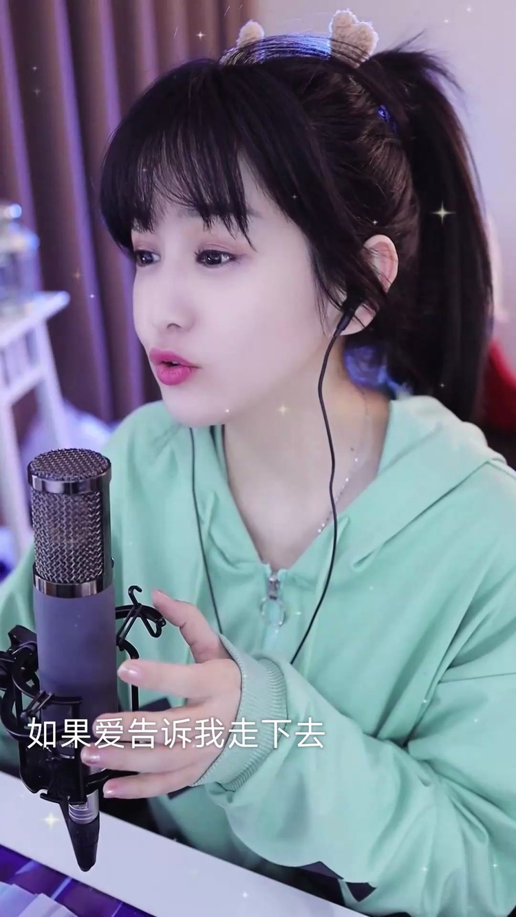 文儿唱这首歌不调皮啊多么好听的一首歌