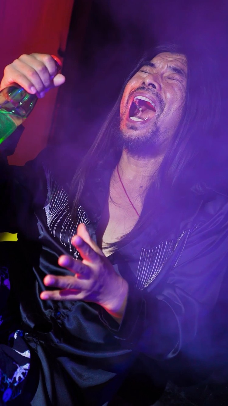  - 这夜晚的酒吧！