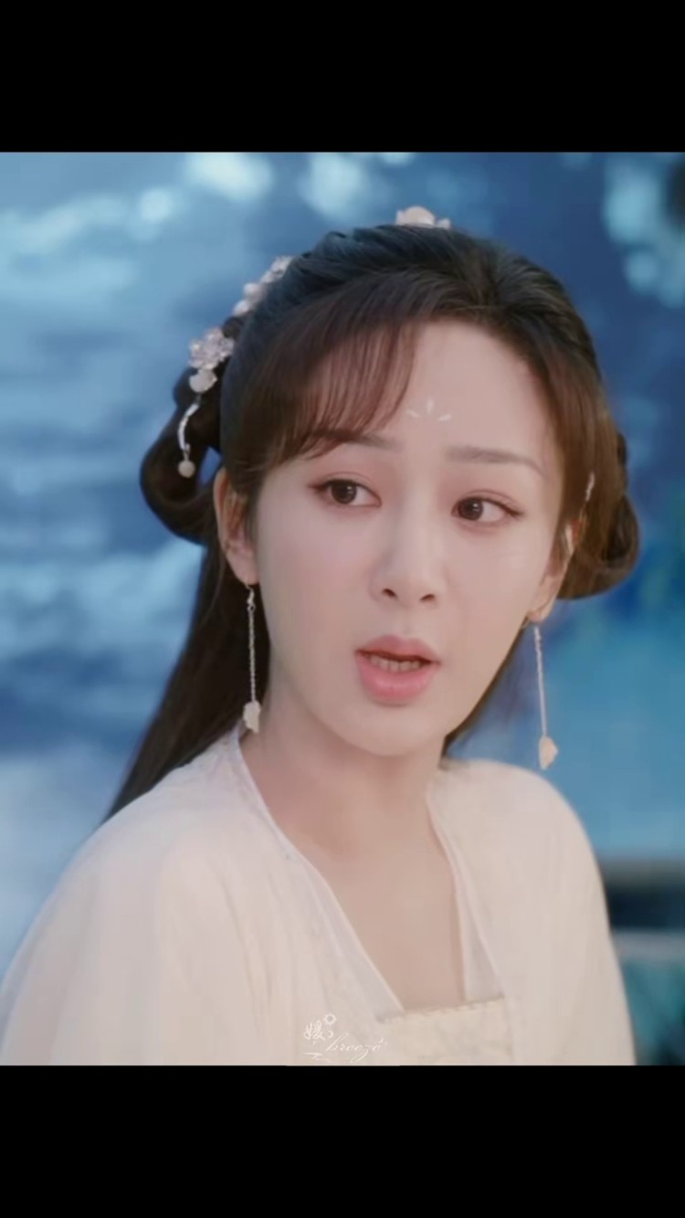 盐蛋,你咋这么呆萌可爱 #杨紫 #古装美人 #灵气 #歌曲归来兮
