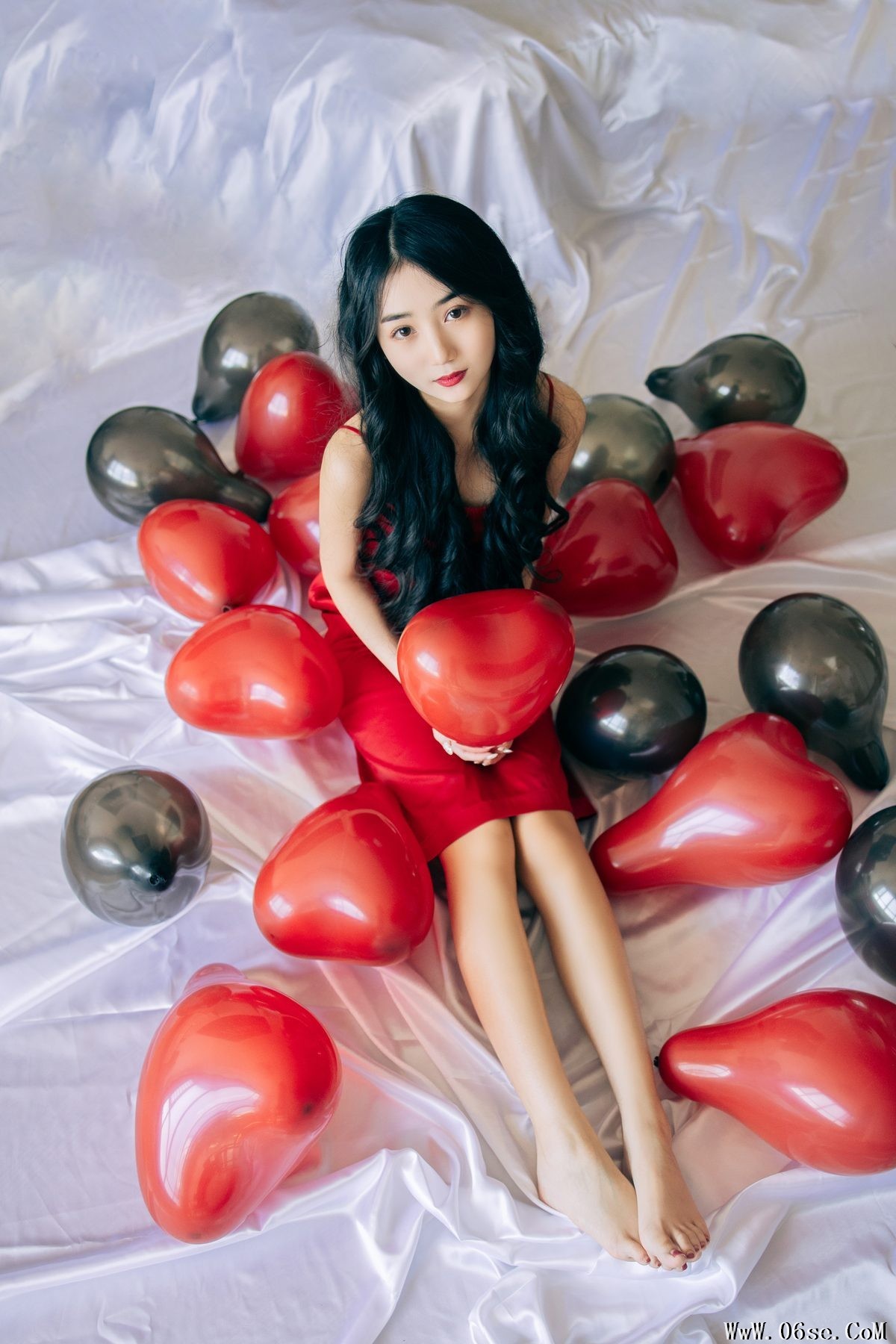 图片[4]-YiTuYu艺图语 Vol.4495 Yi Yu He Bao Dan[32P]-六色网