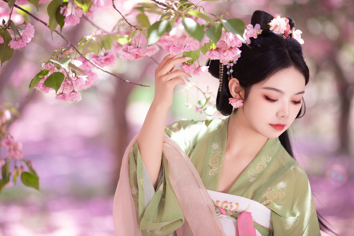 图片[7]-YiTuYu艺图语 Vol.7102 Wan Yi[23P]-六色网