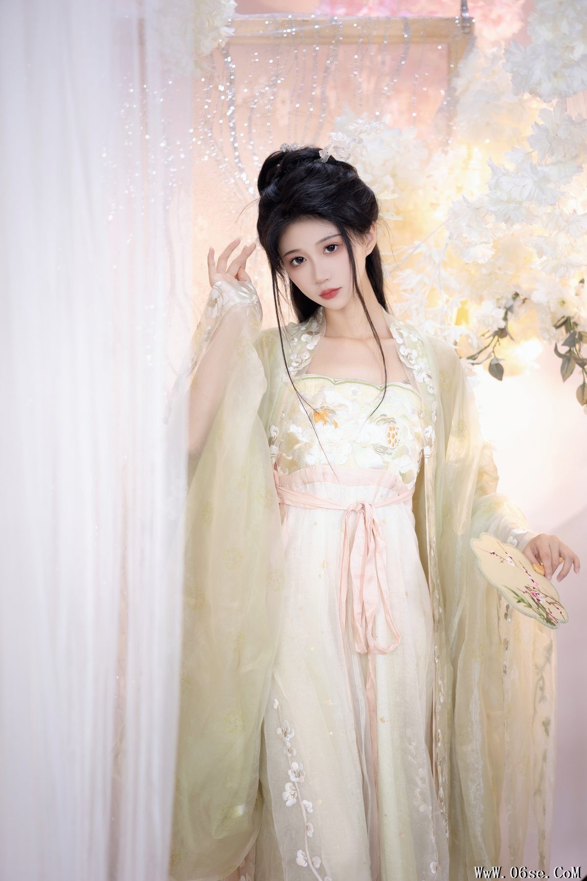 图片[18]-YiTuYu艺图语 Vol.4143 Qi Luo Sheng De Xiao Su Su[28P]-六色网